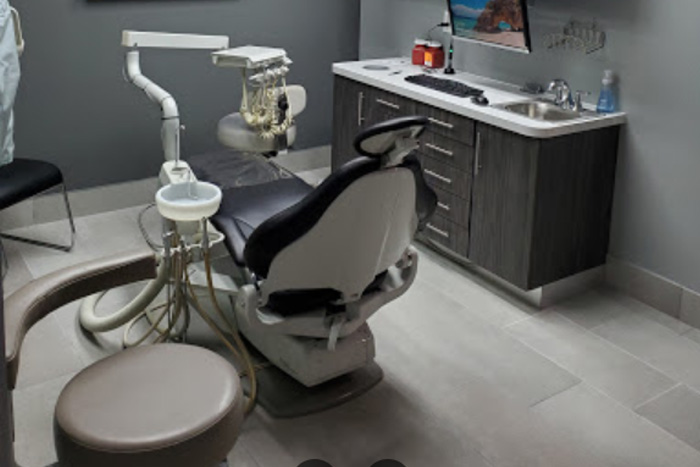 dental chair at Royal Dentistry